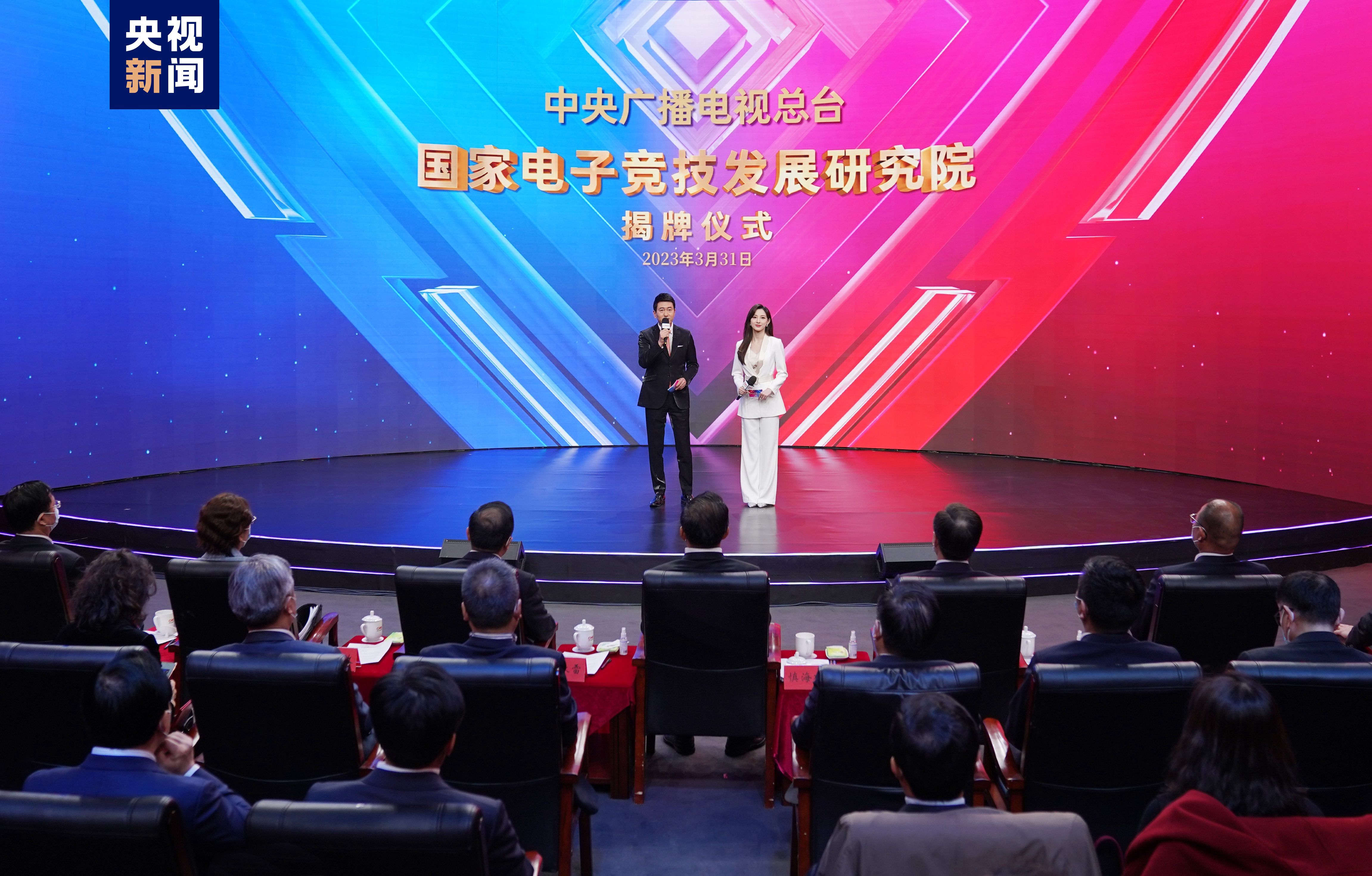 能招兵买马的3d游戏有哪些